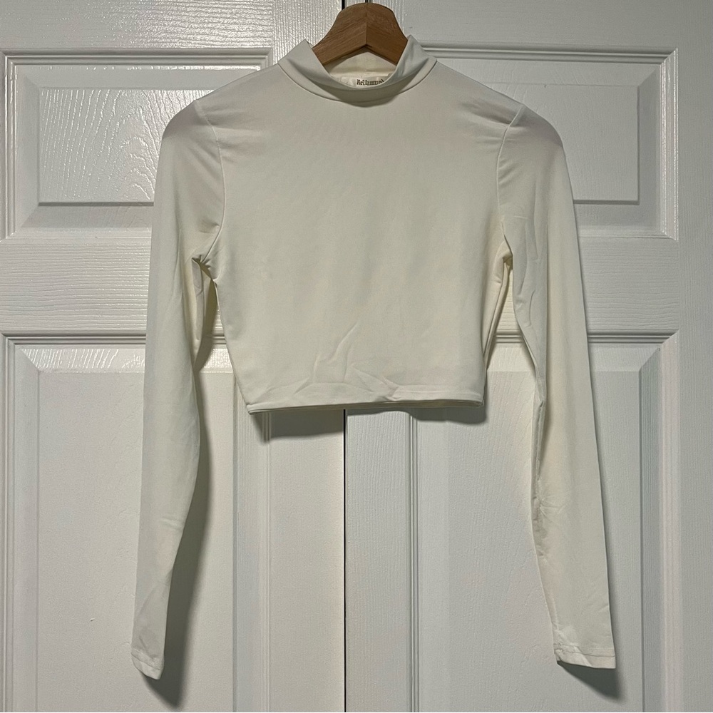 *Free with Purchase* White Cropped Turtleneck Long Sleeve Top